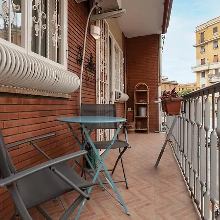 Piazza Re Di Comfy *